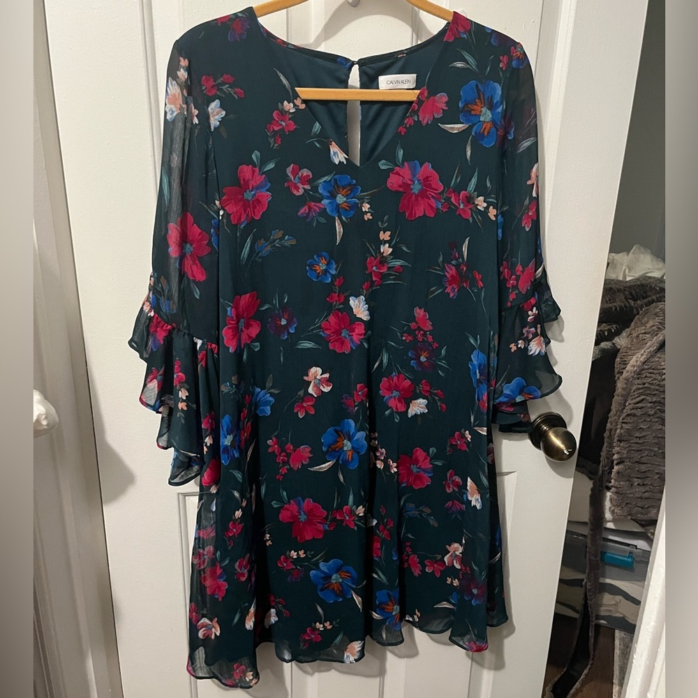 Calvin Klein Dark Green Floral Dress with Ruffle Sleeves